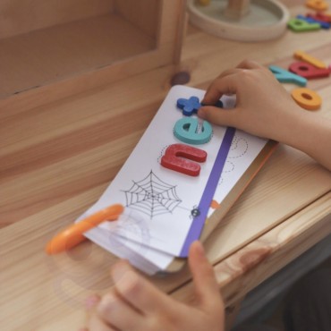 TOOKY TOY Montessori abėcėlės galvosūkis Raidžių mokymasis Žodžiai Gyvūnai 57 vnt.