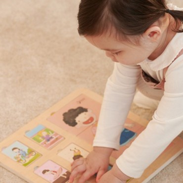 CLASSIC WORLD Edukacinė lenta Žmogaus kūno dėlionės kaladėlės vaikams Match MONTESSORI 19 vnt.
