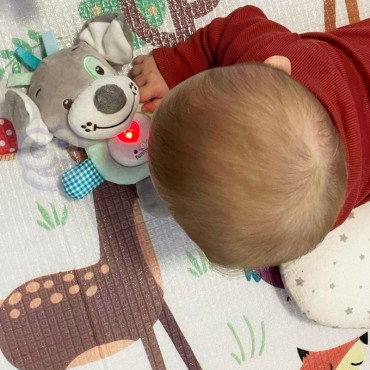 WOOPIE BABY Interaktyvus pliušinis žaislas kūdikiams Šviesos garso šuo miegmaišis