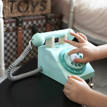 CLASSIC WORLD Klasikinis medinis telefonas vaikams 4 vnt.