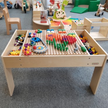 MASTERKIDZ medinis mokomasis stalas + SIENOS PRIEDAI stiebams