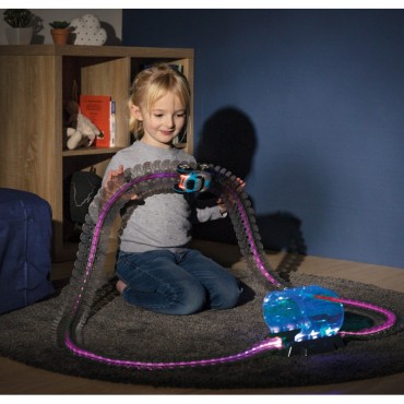 SMOBY Flextreme Neoninis automobilių takelis su automobilio starterio rinkiniu
