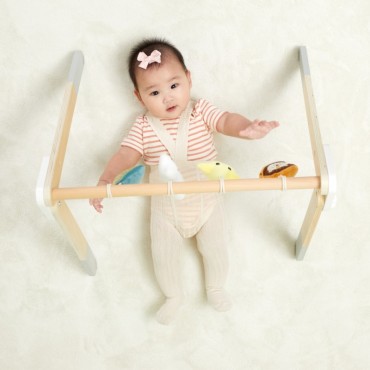 VIGA PolarB galvos juostos stovas kūdikiams Baby Gym