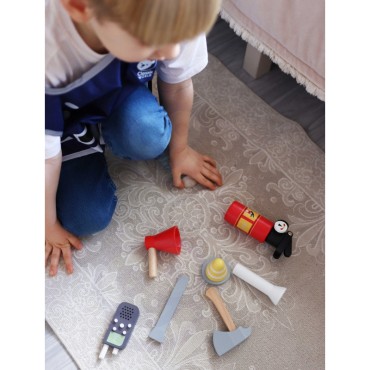 CLASSIC WORLD Little Firefighter Set Costume Tools 8 vnt.