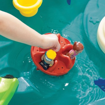 Step2 vandens staliukas su sala ir priedais Splish Splash Seas Water Table™
