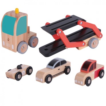 CLASSIC WORLD medinis vilkikas + 3 žaisliniai automobiliai