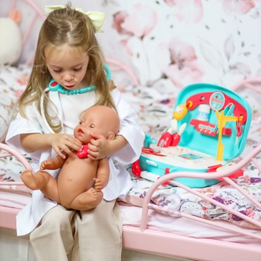 WOOPIE Little Doctor rinkinys Daktaras lagamine + 19 priedų.